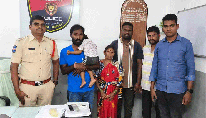 Instagram: రెండేళ్ల బిడ్డను బస్టాండ్‌లో వదిలేసి ప్రియుడితో వెళ్లిన మహిళ