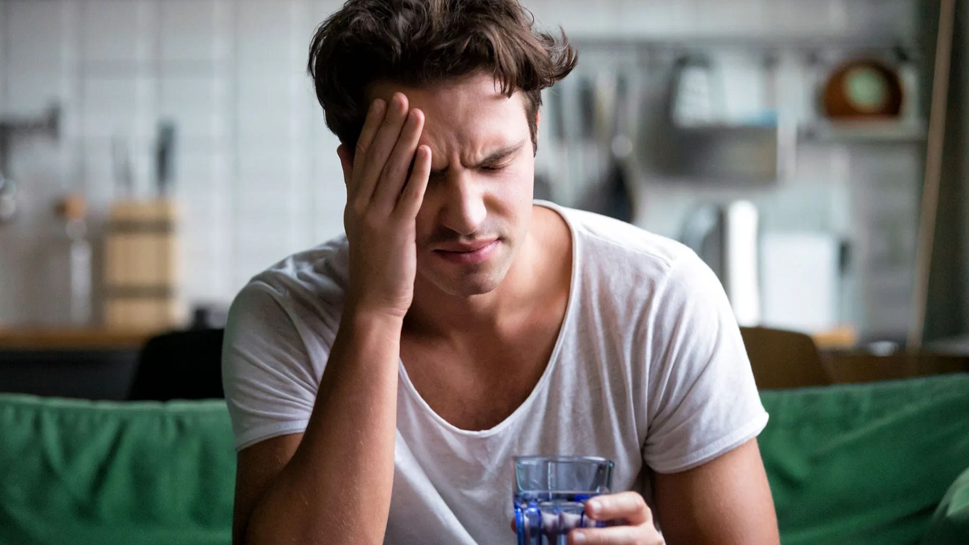 New Year 2026 Hangover Tips: హ్యాంగోవర్ నుంచి బయట పడాలంటే ఈ టిప్స్ ప్రయత్నించండి!