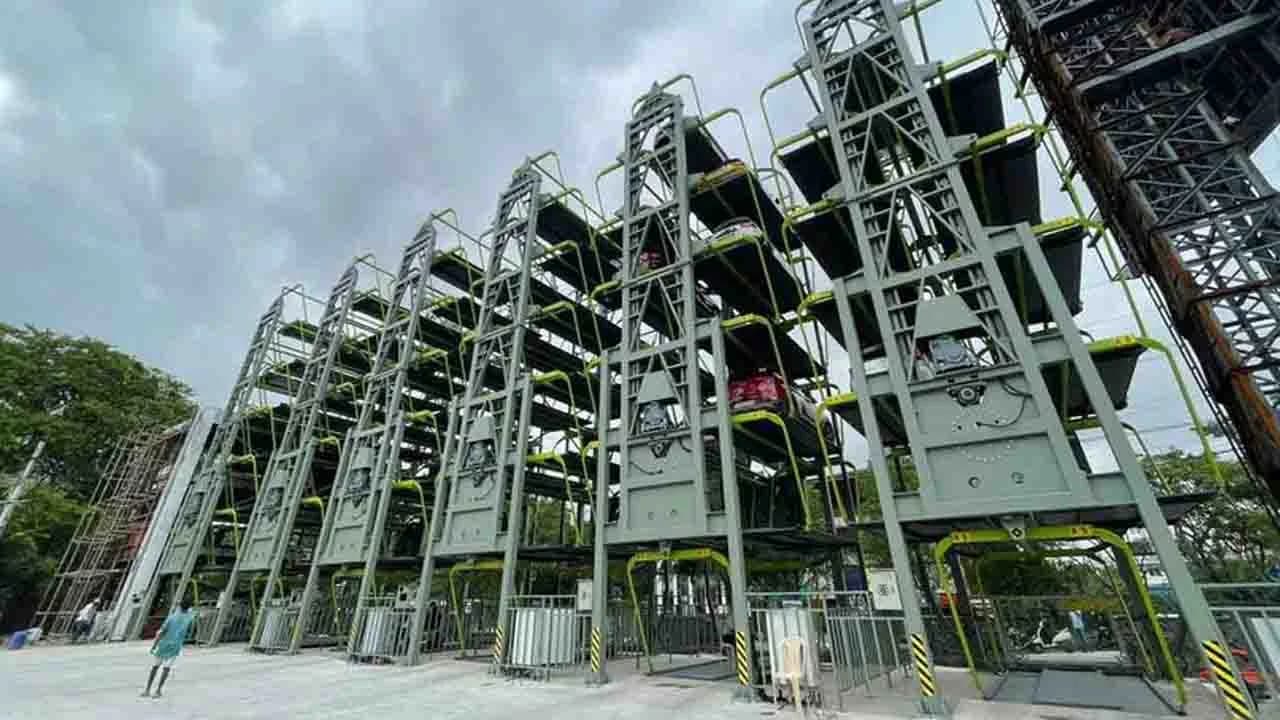 Smart Parking in Hyderabad: భాగ్యనగర వాహనదారులకు గుడ్ న్యూస్.. ఇక పార్కింగ్ టెన్షన్ లేదు, యాప్తో స్లాట్ బుకింగ్!