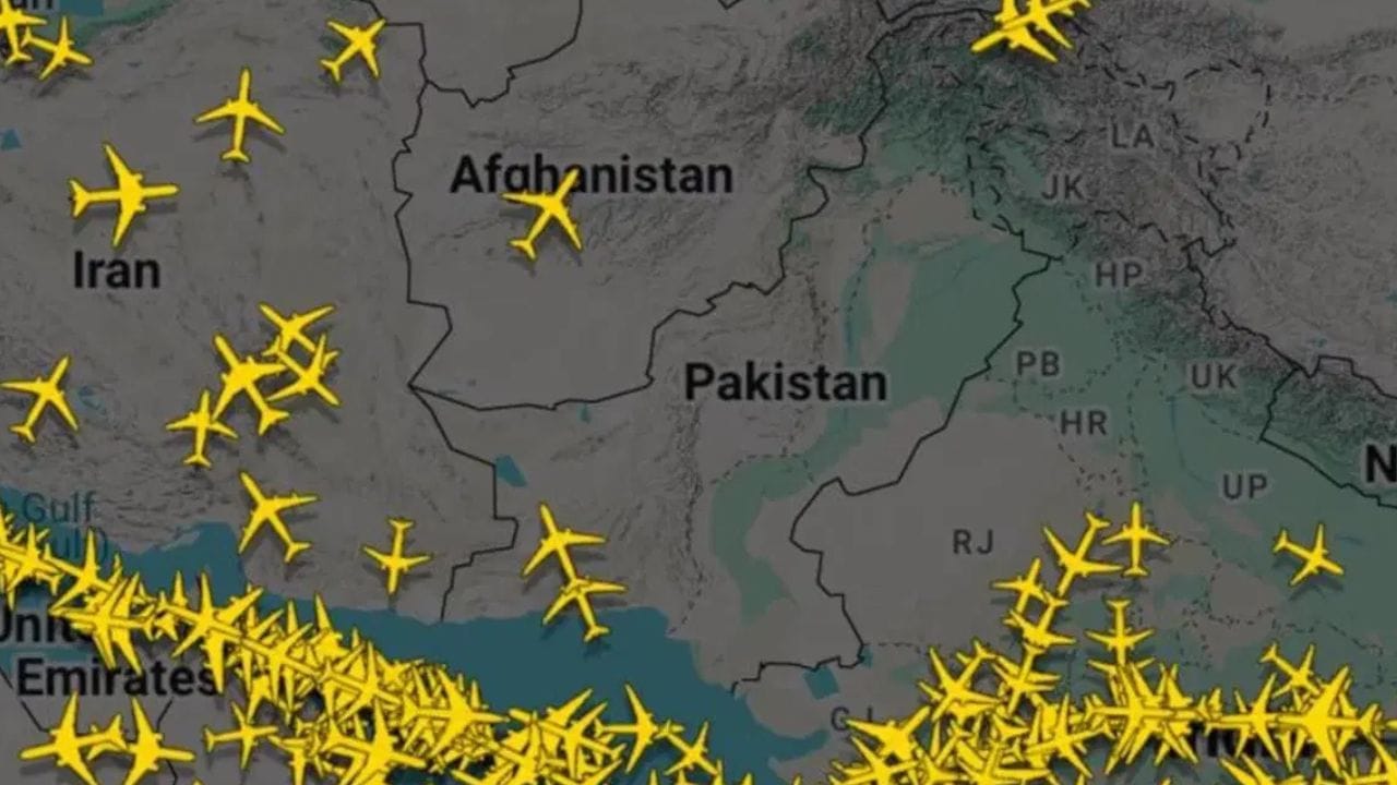 Pakistan: భారత విమానాలకు అనుమతివ్వక భారీగా నష్టపోయిన పాక్
